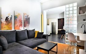 Cozy Apt In Ilisia With Urban Forest View